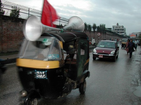 Propaganda Tuk-Tuk